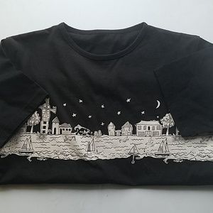 Doncaster Black tee with fun summer scene on front